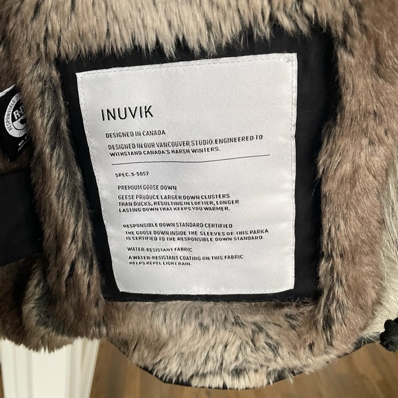 Aritzia Inuvik Premium Goose Down winter jacket - Picture 4 of 5